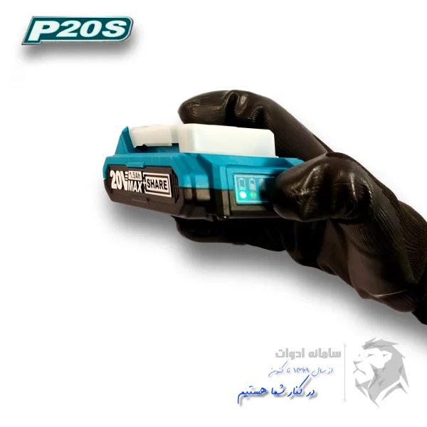 در این تصویر نشانگر میزان شارژ بروی باطری دریل شارژی توتال مشخص است