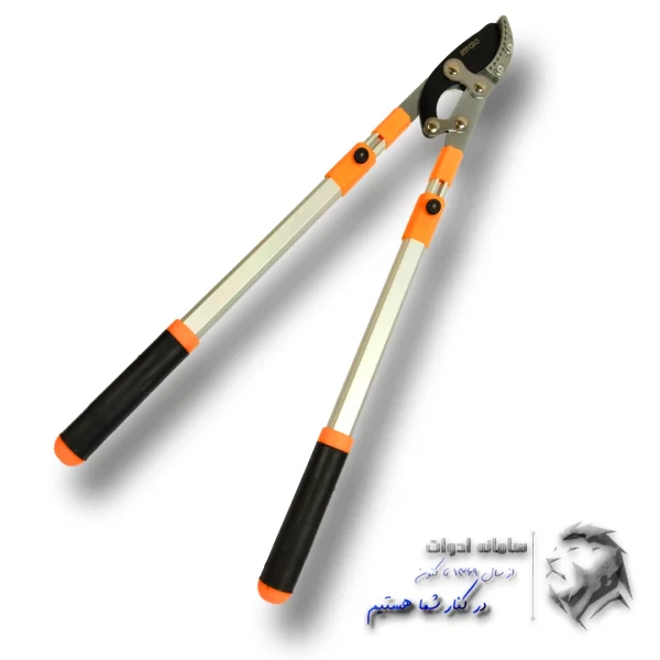 قیچی باغبانی دسته بلند(تلسکوپی) در حالت بسته