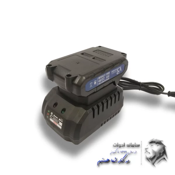 پیستوله رنگ پاش شارژی ویوارکس تصویر باتری درحال شارژ