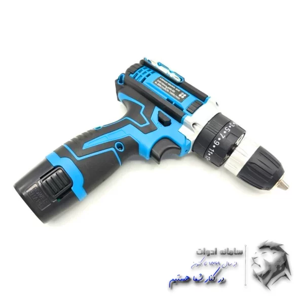مجموعه ابزار و دریل شارژی ماکیتا از سمت چپ